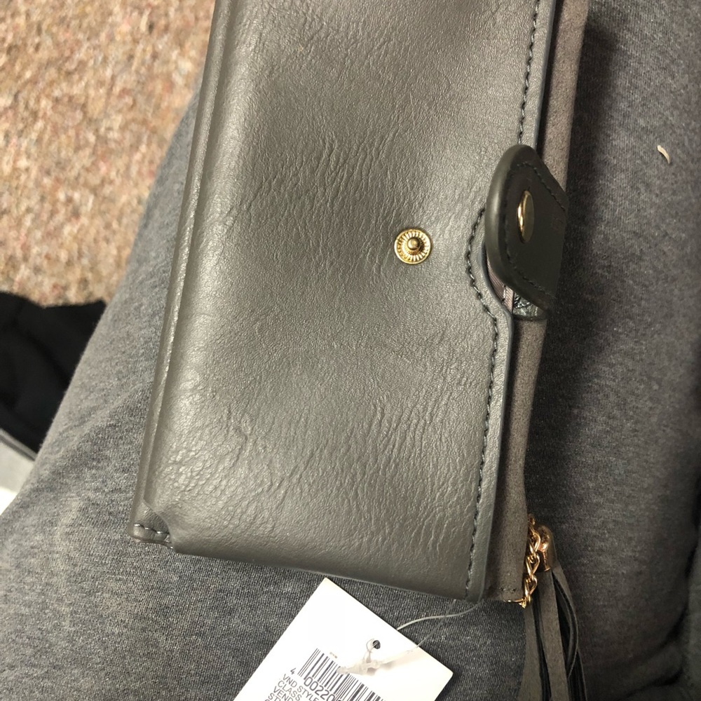 gray wallet - Picture 2 of 2